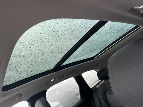 Certified 2023 Volvo XC60 B5 Plus w/ Climate Package image 22