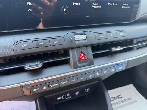 Used 2025 Kia K4 FWD image 26