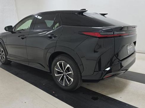Used 2023 Lexus RZ 450e Premium w/ Technology Package image 4