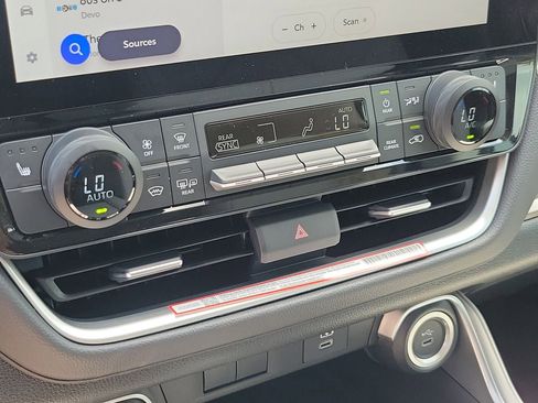 New 2026 Toyota Grand Highlander XLE FWD image 26
