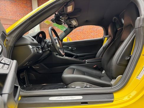 Used 2014 Porsche Boxster image 19