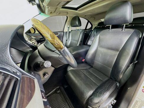 Used 2014 Lexus LS 460 w/ Comfort Package RWD image 2