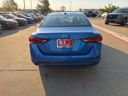 Used 2025 Nissan Sentra SV FWD image 4