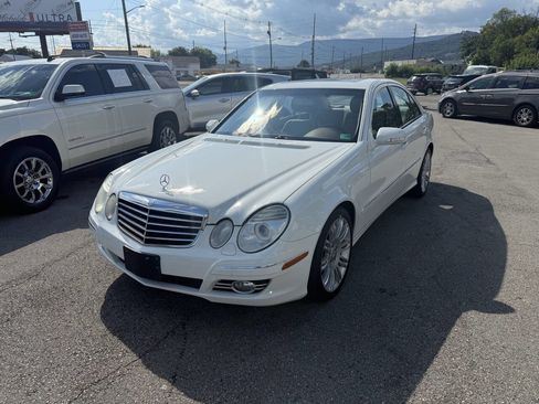 Used 2008 Mercedes-Benz E 350 4MATIC Sedan image 2