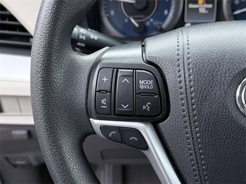 Certified 2020 Toyota Sienna LE image 31