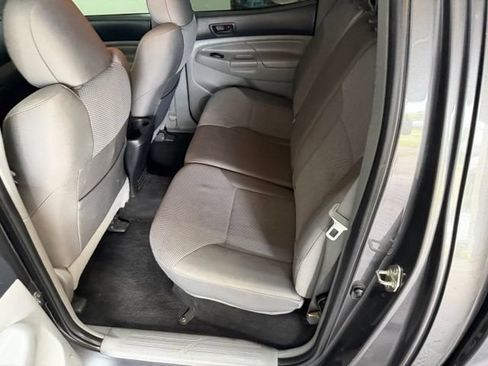 Used 2014 Toyota Tacoma 4x4 Double Cab w/ TRD Off-Road Package image 31