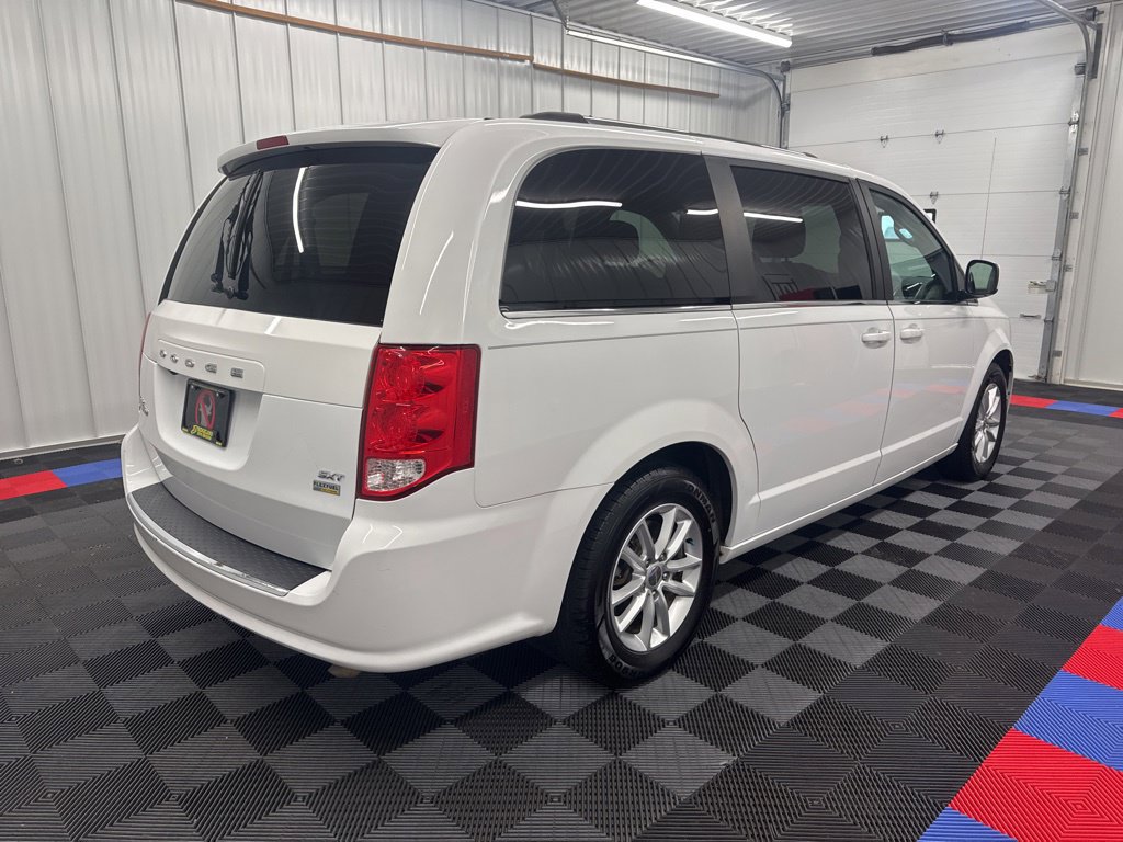 Used 2019 Dodge Grand Caravan SXT FWD image 4
