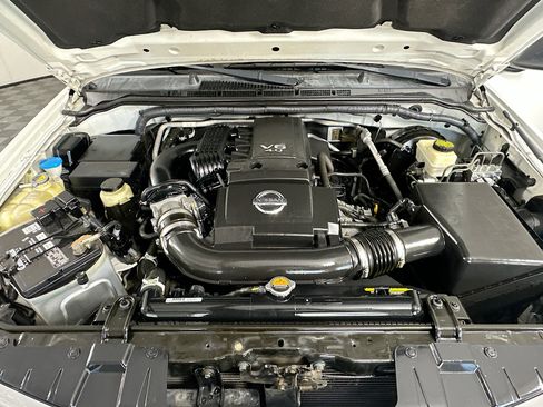 Used 2015 Nissan Frontier SV AWD/4WD image 29