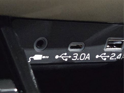 Used 2025 Subaru Outback Limited image 15