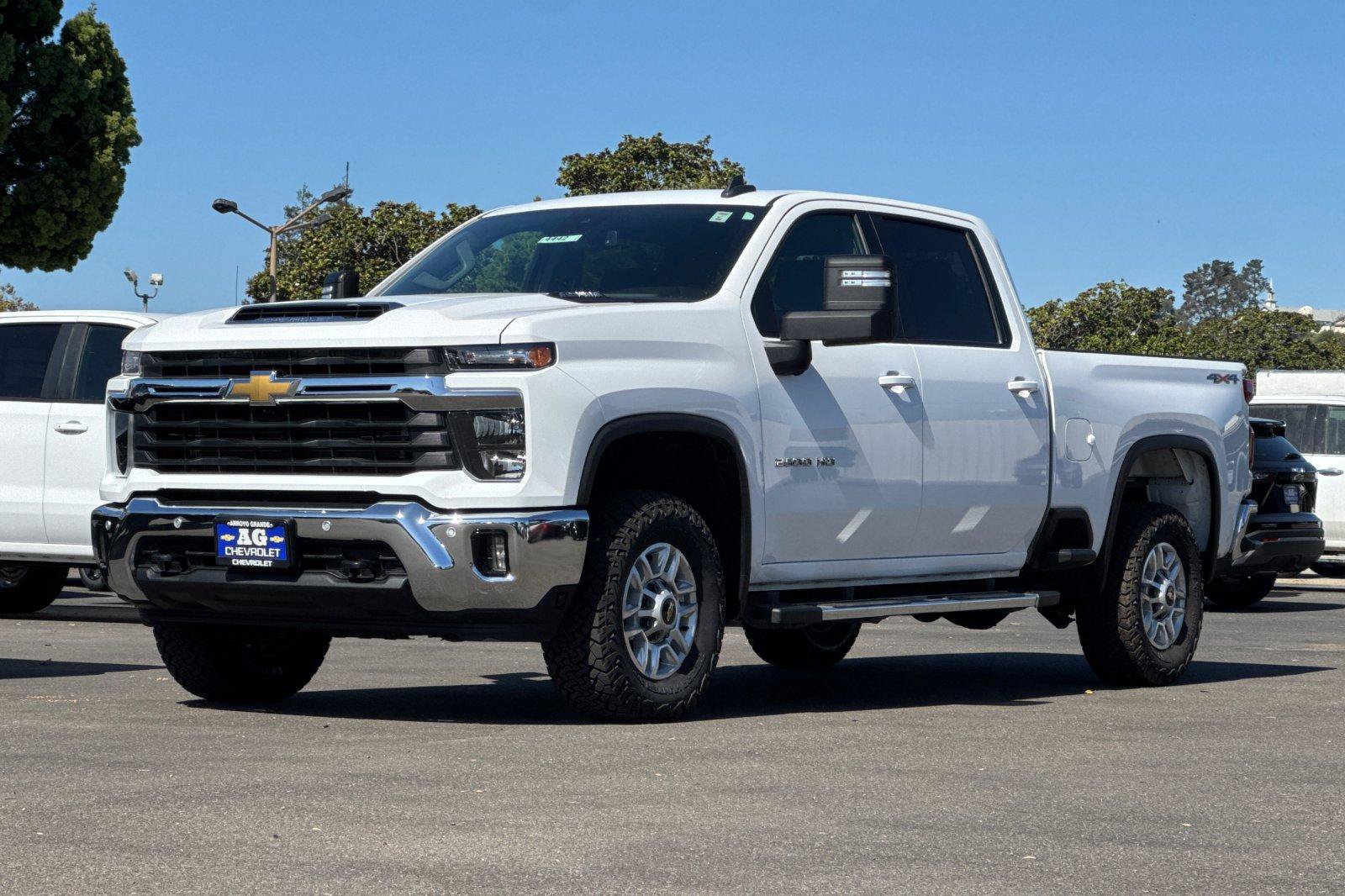 Used 2025 Chevrolet Silverado 2500 LT w/ Safety Package AWD/4WD image 11