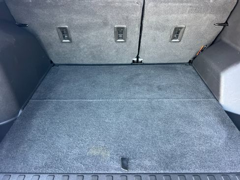 Used 2022 Chevrolet Equinox LT AWD/4WD image 15