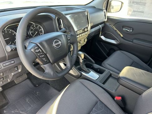New 2026 Nissan Frontier SV w/ SV Convenience Package image 17