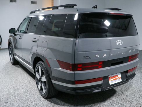 Used 2025 Hyundai Santa Fe Limited FWD image 9