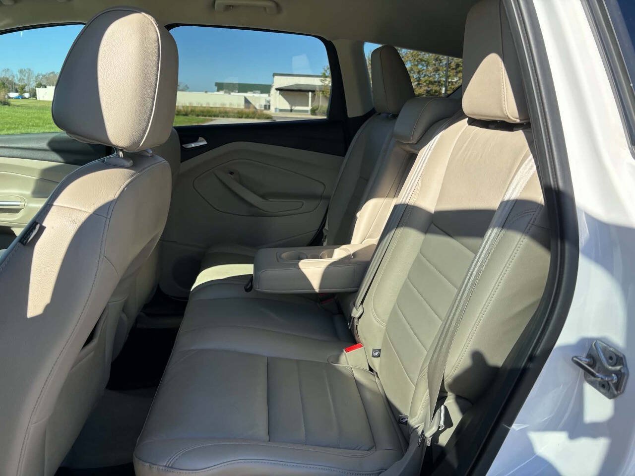 Used 2015 Ford Escape Titanium AWD/4WD image 9