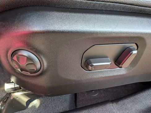 Certified 2024 Jeep Wrangler Sahara w/ Technology Group image 10