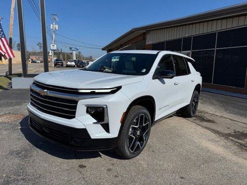 New 2026 Chevrolet Traverse High Country image 2