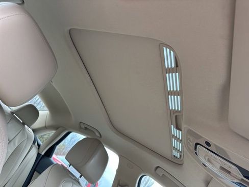 Used 2017 Audi A4 2.0T Premium Plus w/ Premium Plus Package image 15