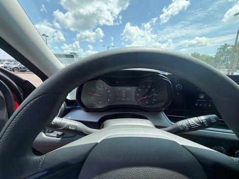 Used 2026 Chevrolet Trax LS FWD image 11