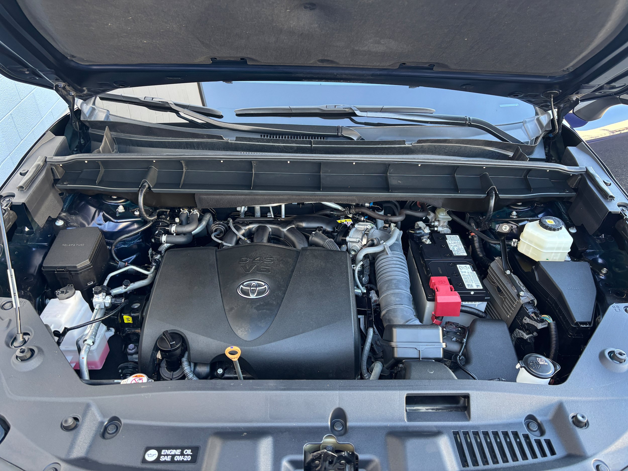 Used 2021 Toyota Highlander XLE FWD image 17