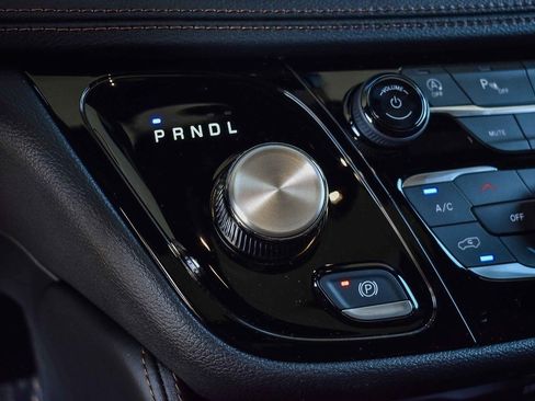 New 2026 Chrysler Pacifica Pinnacle w/ Trailer Tow Group image 20