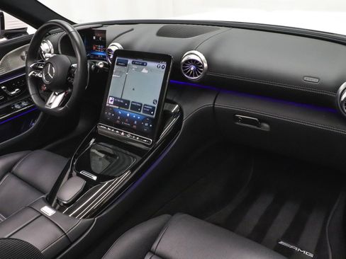 Used 2023 Mercedes-Benz SL 63 AMG 4MATIC image 28