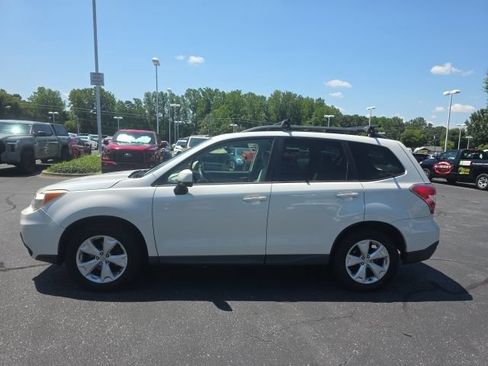 Used 2014 Subaru Forester 2.5i Premium w/ Popular Package #2 AWD/4WD image 5