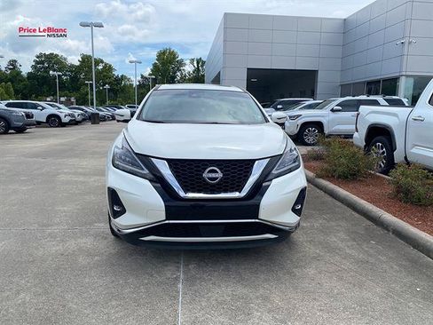 Used 2023 Nissan Murano SL w/ SL Moonroof Package FWD image 2