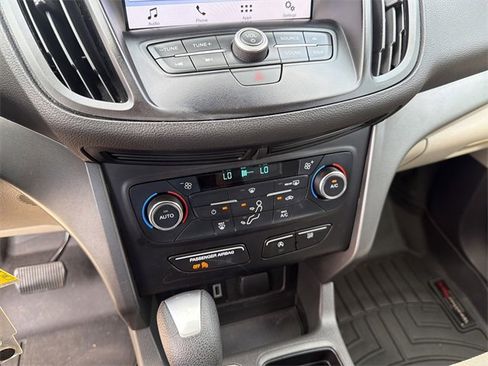 Used 2017 Ford Escape SE w/ Equipment Group 201A image 31