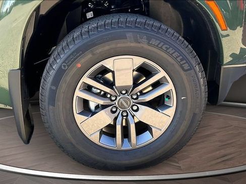 New 2026 Nissan Frontier SV w/ SV Convenience Package RWD image 12