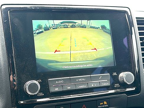 Used 2023 Nissan Frontier SV w/ Midnight Edition Package image 32