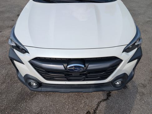 Used 2023 Subaru Outback Premium AWD/4WD image 12