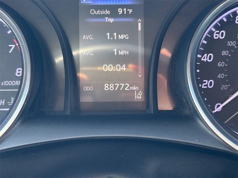 Used 2018 Toyota Camry SE image 29