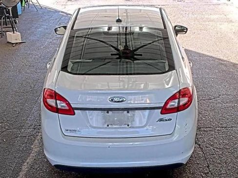 Used 2011 Ford Fiesta S image 5