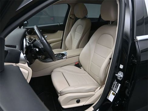 Used 2018 Mercedes-Benz GLC 300 image 16