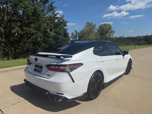 Used 2022 Toyota Camry TRD w/ TRD Package w/JBL Audio FWD image 3