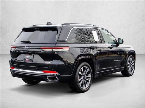 Used 2023 Jeep Grand Cherokee Overland w/ Luxury Tech Group IV image 5