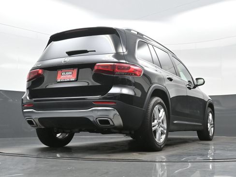 Used 2022 Mercedes-Benz GLB 250 4MATIC image 31