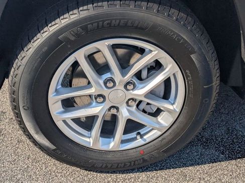New 2026 Jeep Grand Cherokee Laredo RWD image 10