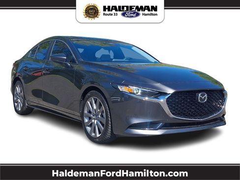 Used 2024 MAZDA MAZDA3 s FWD image 1