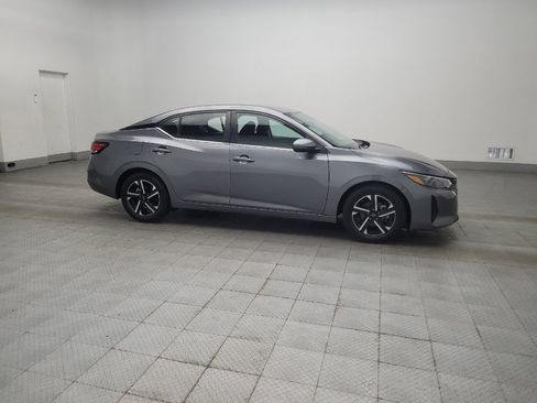 Used 2024 Nissan Sentra SV FWD image 11