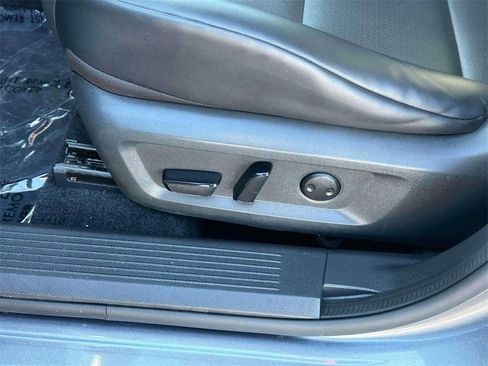 Used 2021 Nissan Rogue SV w/ Premium Package image 19