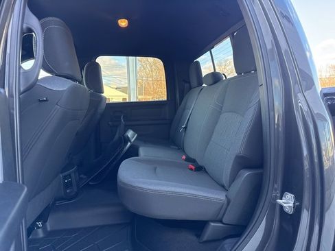 Used 2024 RAM 2500 Tradesman w/ Chrome Appearance Group image 11