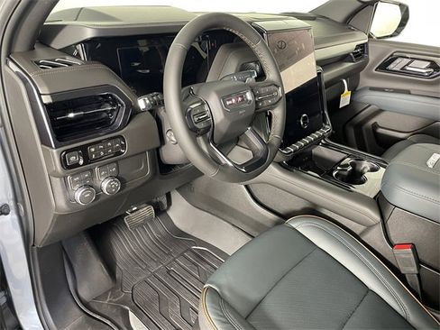 New 2026 GMC Yukon XL AT4 w/ AT4 Premium Package image 3