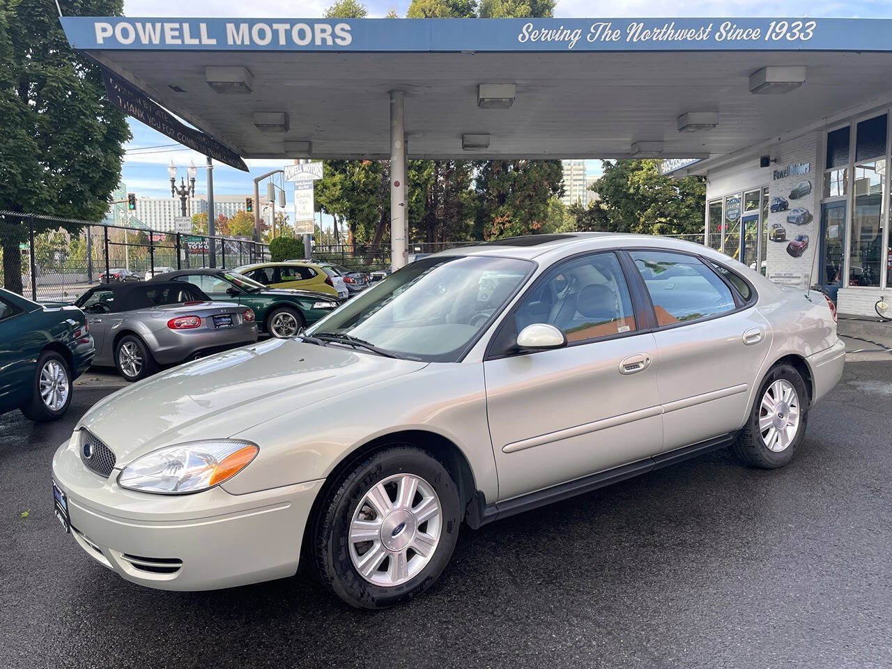 Used 2005 Ford Taurus SEL FWD image 22