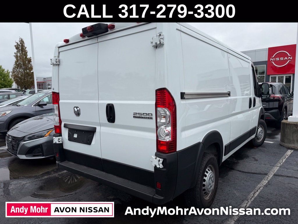 Used 2025 RAM ProMaster 2500 w/ Convenience Group FWD image 4
