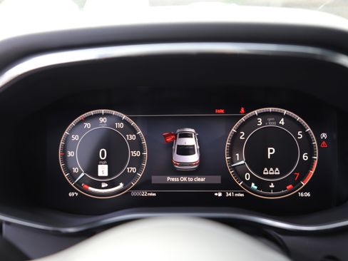 New 2024 Jaguar XF R-Dynamic SE image 20