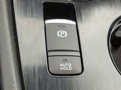 Used 2023 Nissan Rogue SV image 21