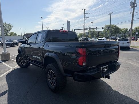 Used 2026 Chevrolet Colorado ZR2 w/ Technology Package AWD/4WD image 4