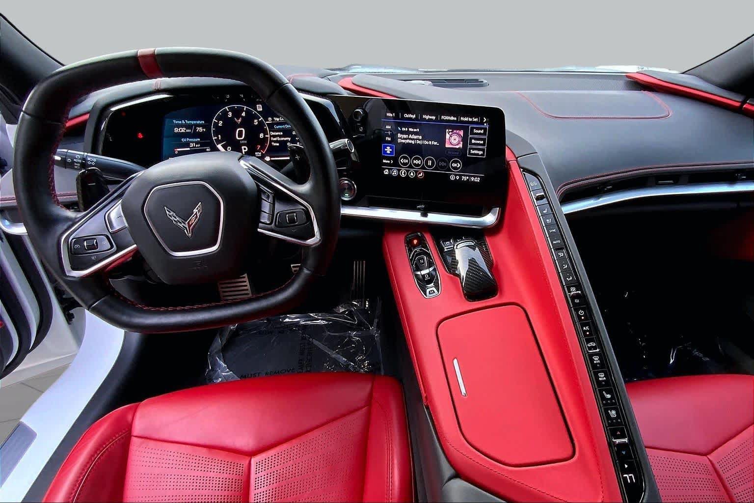 Used 2021 Chevrolet Corvette Stingray Preferred Cpe w/ Engine Appearance Package RWD image 31