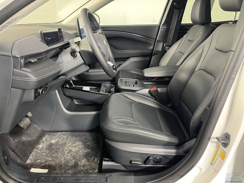 New 2025 Ford Mustang Mach-E Premium image 10